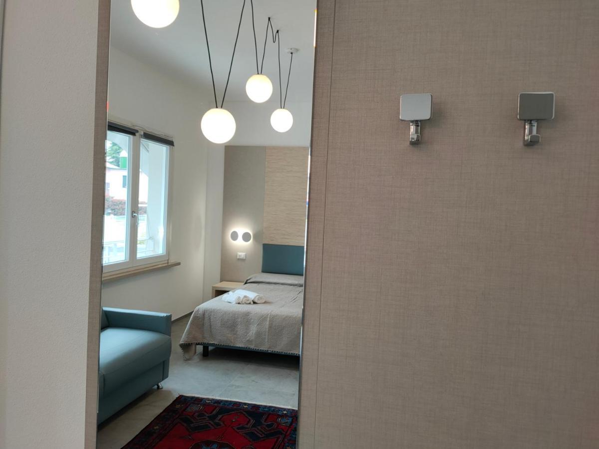 Iris Ar Holiday-Home Peschiera del Garda Exterior foto